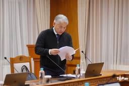 Засгийн газрын хуралдааныг Тэргүүн шадар сайд Ж.Энхбаяр даргалж байна